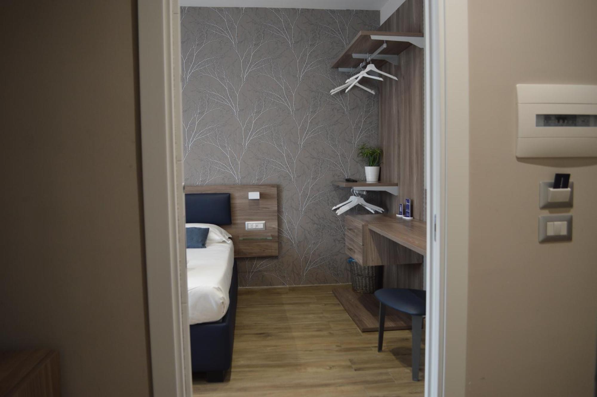 Bed & Breakfast Famalu Napoli